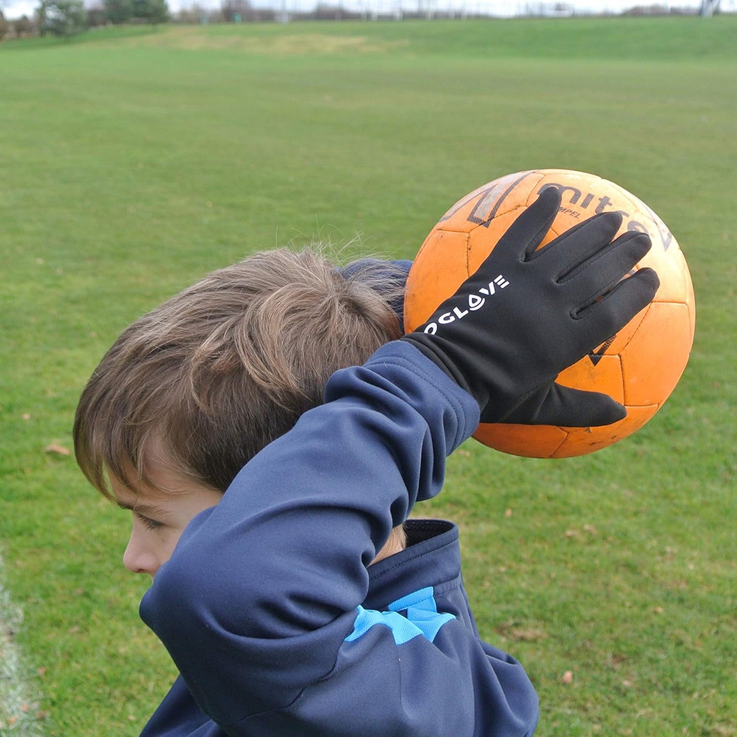 Waterproof Thermal Sports Gloves for Kids, Touchscreen Sensitive Field Gloves with Palm Grip for Football, Rugby, Mountain Biking, Cycling, Running, Netball, Hockey and More